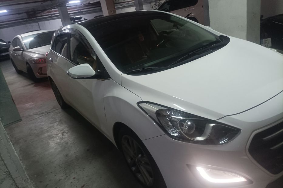 Продам Hyundai i30  корея 2015 года в Одессе