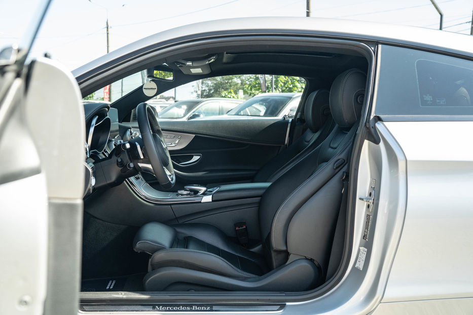 Продам Mercedes-Benz C-Class 300 2016 года в Черновцах