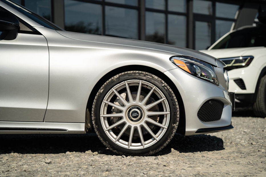 Продам Mercedes-Benz C-Class 300 2016 года в Черновцах