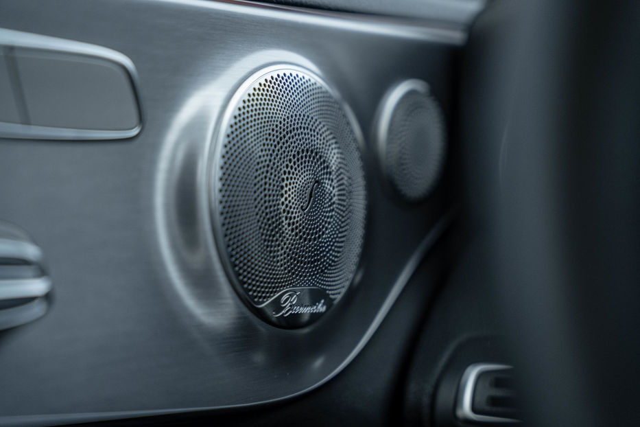 Продам Mercedes-Benz C-Class 300 2016 года в Черновцах