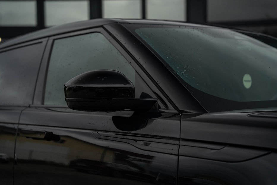 Продам Land Rover Range Rover Velar R-Dynamic S 2022 года в Черновцах