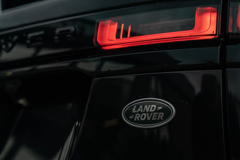 Продам Land Rover Range Rover Velar R-Dynamic S 2022 года в Черновцах