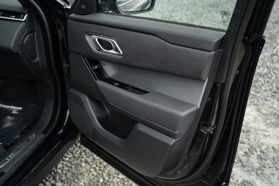 Продам Land Rover Range Rover Velar R-Dynamic S 2022 года в Черновцах