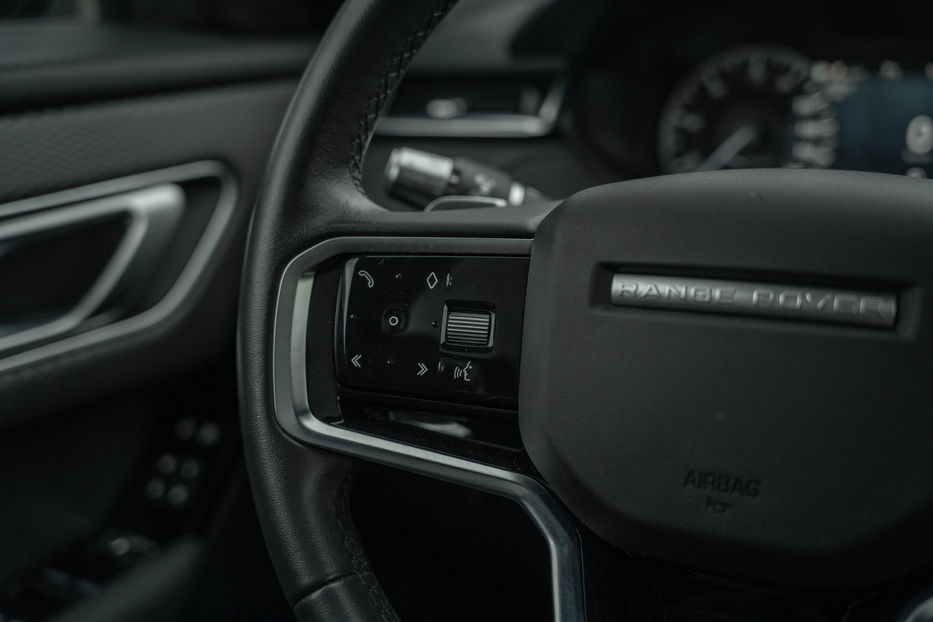 Продам Land Rover Range Rover Velar R-Dynamic S 2022 года в Черновцах