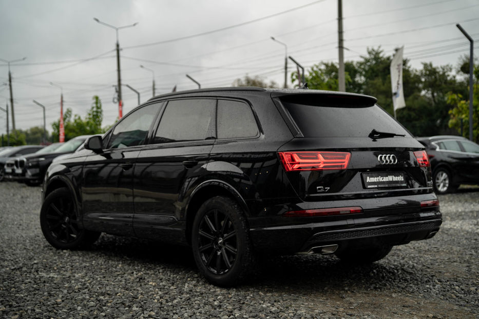 Продам Audi Q7 Prestige 2017 года в Черновцах