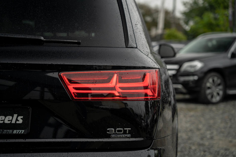 Продам Audi Q7 Prestige 2017 года в Черновцах
