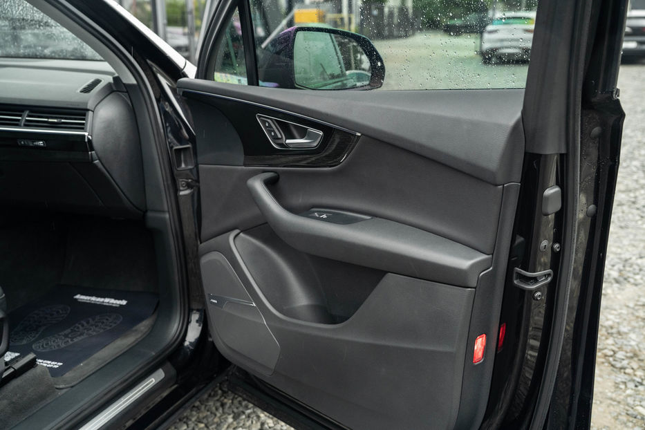 Продам Audi Q7 Prestige 2017 года в Черновцах