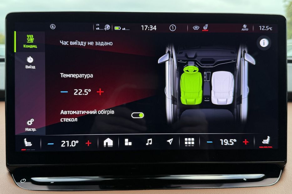 Продам Skoda 100  Enyaq iV 60 62kWh (180 к.с.) 2022 года в Львове