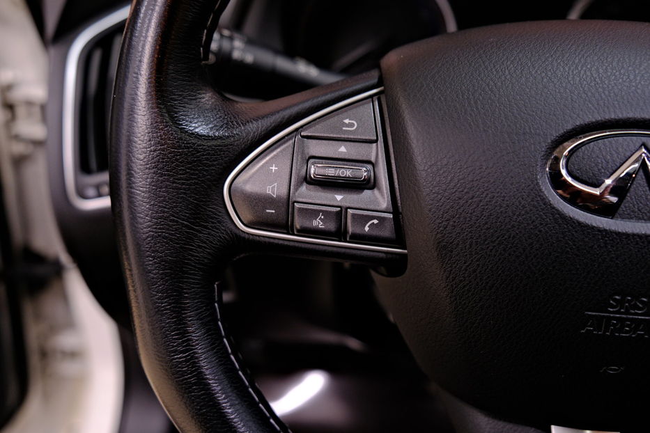 Продам Infiniti Q50 2.2d 2015 года в Одессе