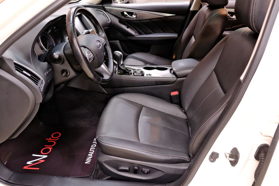 Продам Infiniti Q50 2.2d 2015 года в Одессе