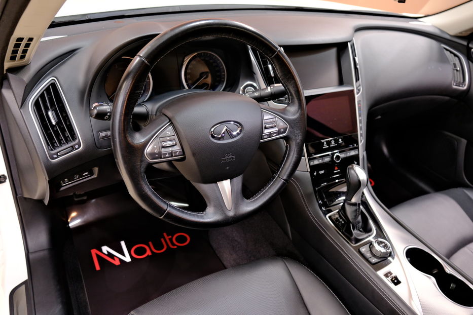 Продам Infiniti Q50 2.2d 2015 года в Одессе