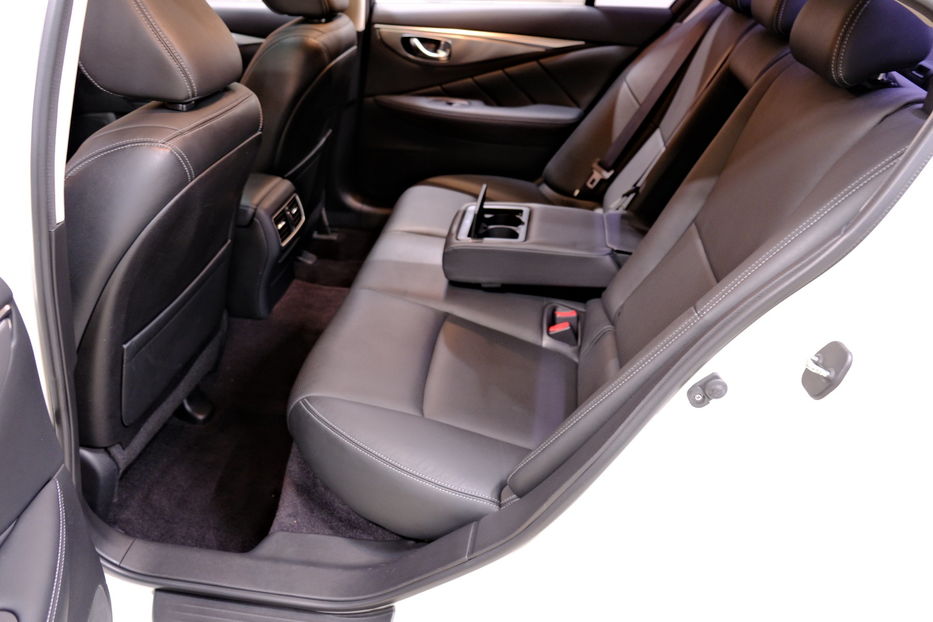 Продам Infiniti Q50 2.2d 2015 года в Одессе