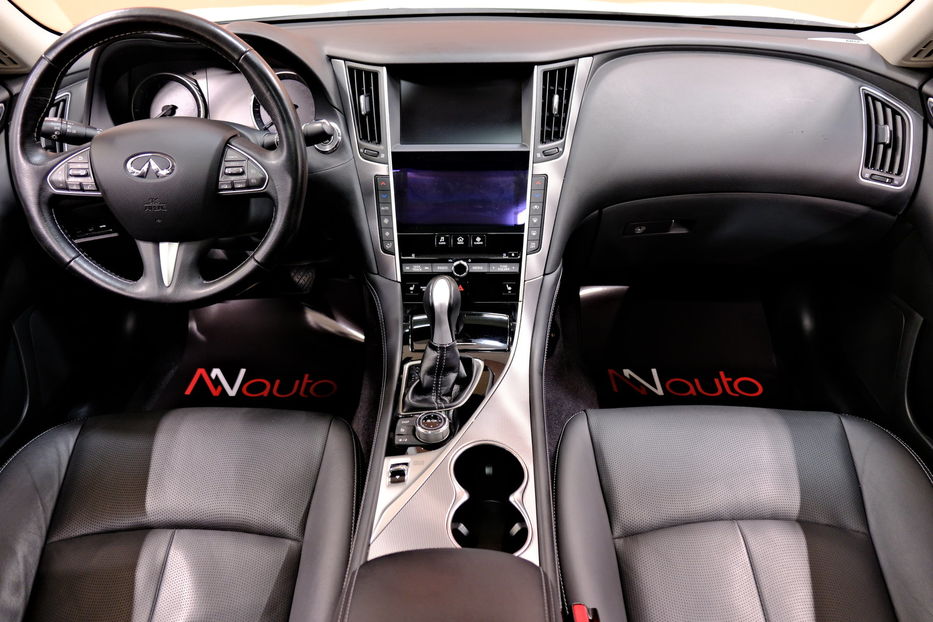 Продам Infiniti Q50 2.2d 2015 года в Одессе