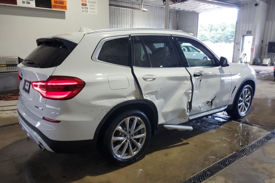Продам BMW X3 30i XDrive  Авто в дорозі 2018 года в Черновцах