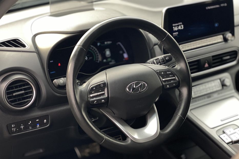 Продам Hyundai Kona 2020 года в Луцке
