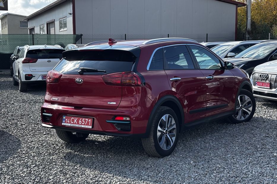 Продам Kia Niro 64 кВт  авто у Львові  2020 года в Львове