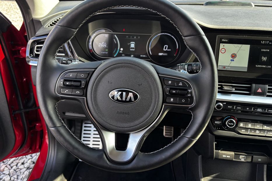 Продам Kia Niro 64 кВт  авто у Львові  2020 года в Львове