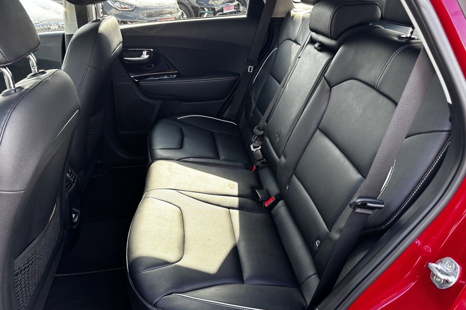 Продам Kia Niro 64 кВт  авто у Львові  2020 года в Львове
