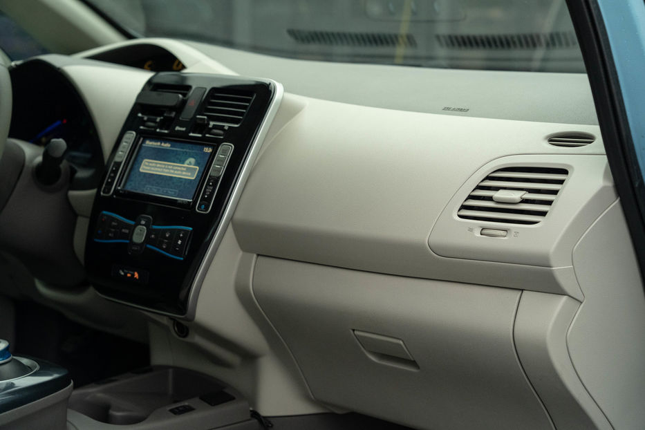 Продам Nissan Leaf 2015 года в Черновцах