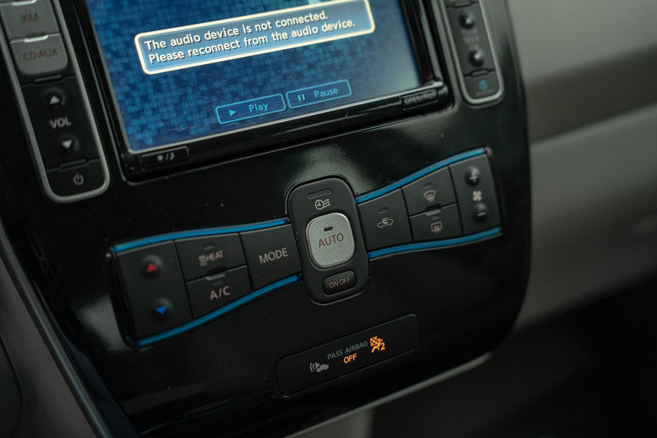 Продам Nissan Leaf 2015 года в Черновцах