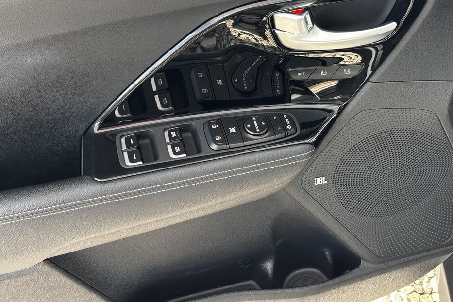 Продам Kia Niro 64квт авто у Львові 2020 года в Львове