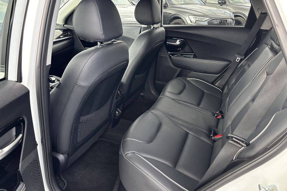 Продам Kia Niro 64квт авто у Львові 2020 года в Львове