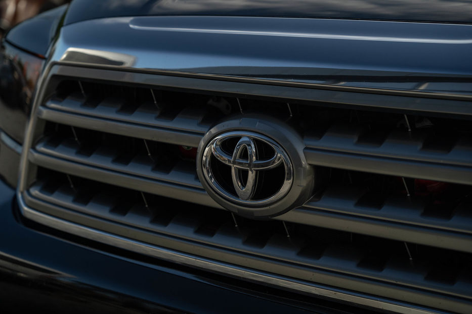 Продам Toyota Sequoia 2008 года в Черновцах