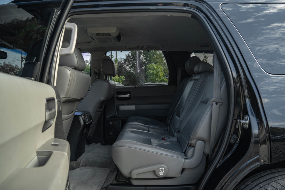Продам Toyota Sequoia 2008 года в Черновцах