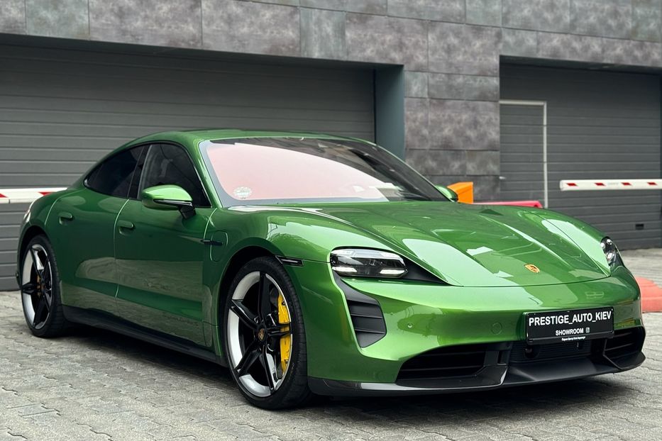 Продам Porsche Taycan Turbo S 2022 года в Киеве