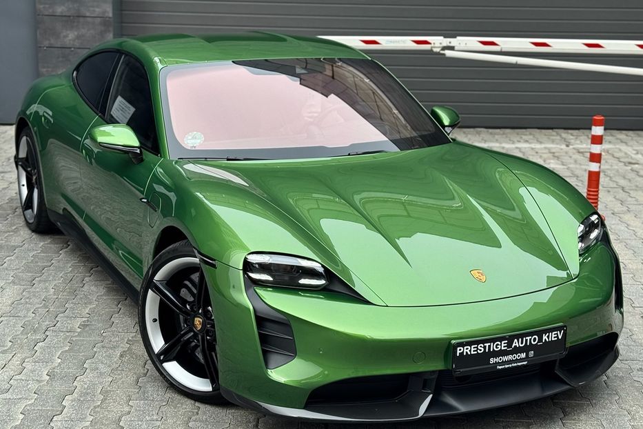 Продам Porsche Taycan Turbo S 2022 года в Киеве