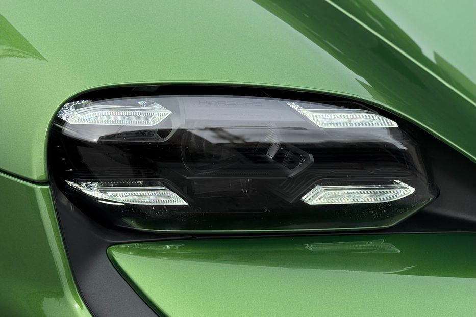 Продам Porsche Taycan Turbo S 2022 года в Киеве