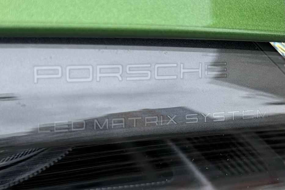 Продам Porsche Taycan Turbo S 2022 года в Киеве