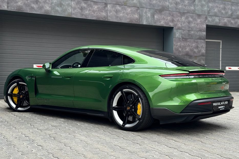 Продам Porsche Taycan Turbo S 2022 года в Киеве