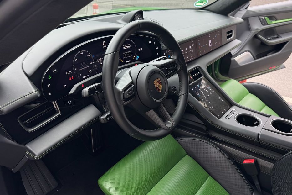 Продам Porsche Taycan Turbo S 2022 года в Киеве