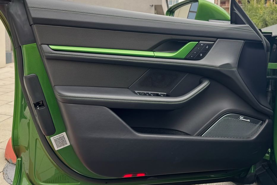 Продам Porsche Taycan Turbo S 2022 года в Киеве