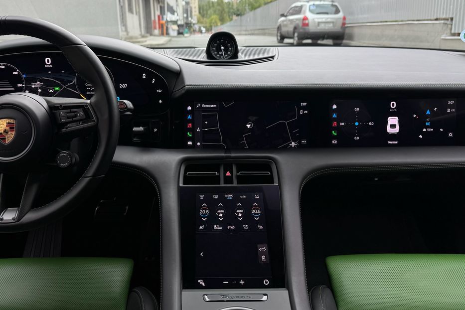 Продам Porsche Taycan Turbo S 2022 года в Киеве