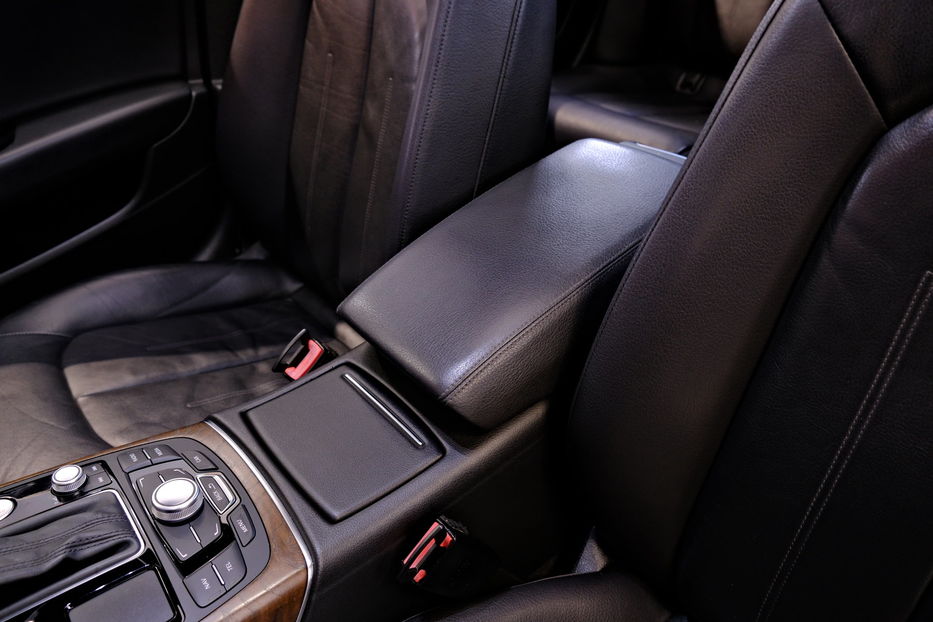 Продам Audi A6 2013 года в Одессе