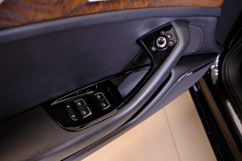 Продам Audi A6 2013 года в Одессе