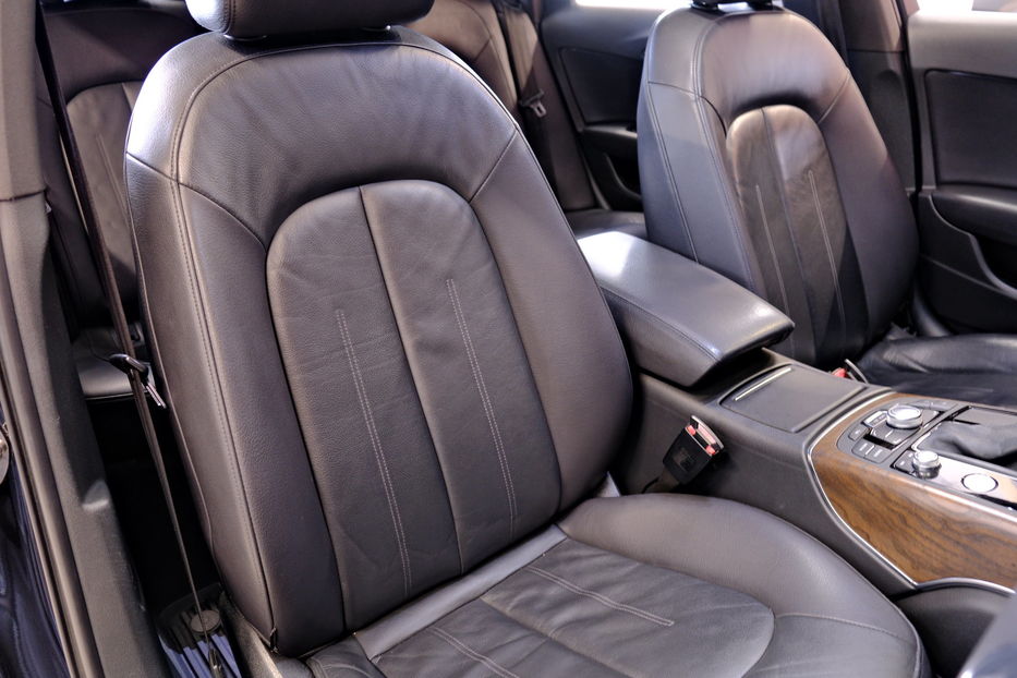 Продам Audi A6 2013 года в Одессе