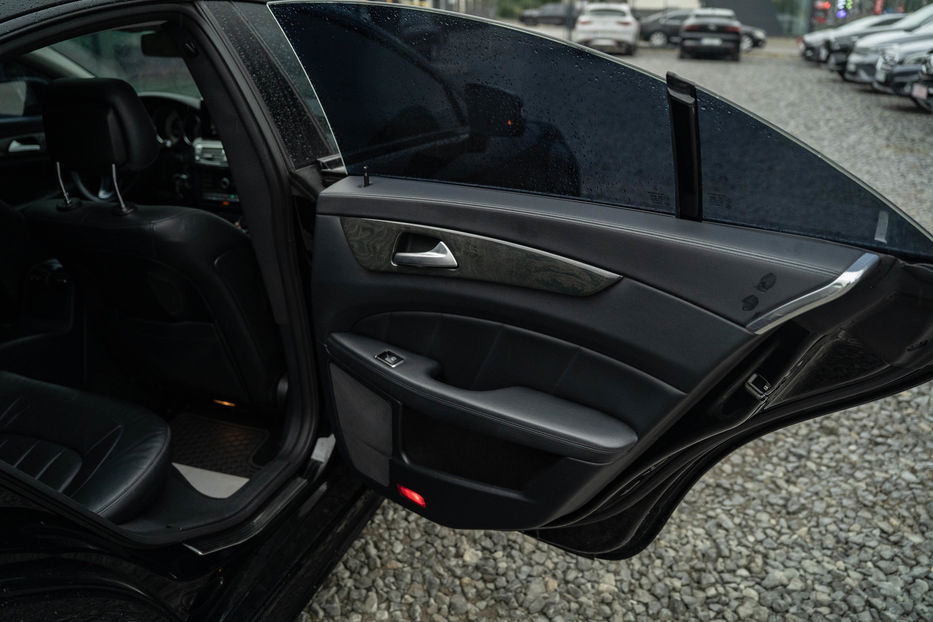 Продам Mercedes-Benz CLS-Class 400 2015 года в Черновцах