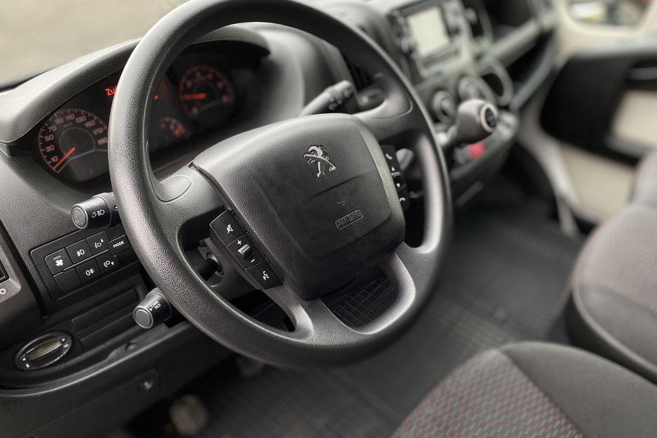 Продам Peugeot Boxer пасс. L2H2 2014 года в Луцке