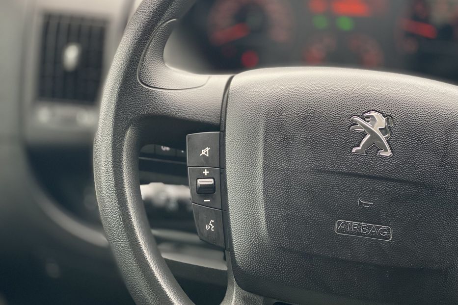 Продам Peugeot Boxer пасс. L2H2 2014 года в Луцке