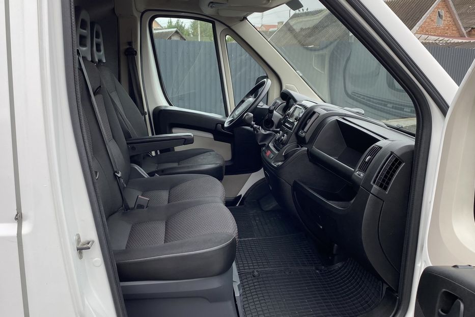 Продам Peugeot Boxer пасс. L2H2 2014 года в Луцке