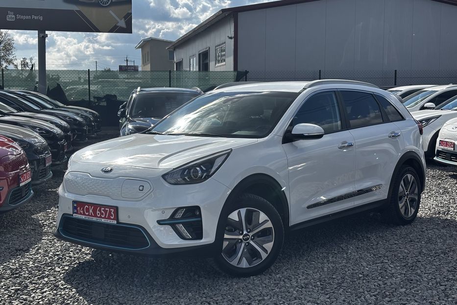 Продам Kia Niro 64 kwt 2021 года в Львове