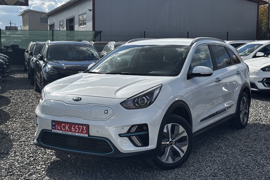 Продам Kia Niro 64 kwt 2021 года в Львове