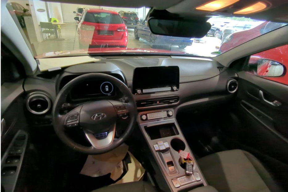 Продам Hyundai Kona 64 KW авто в дорозі  2022 года в Львове