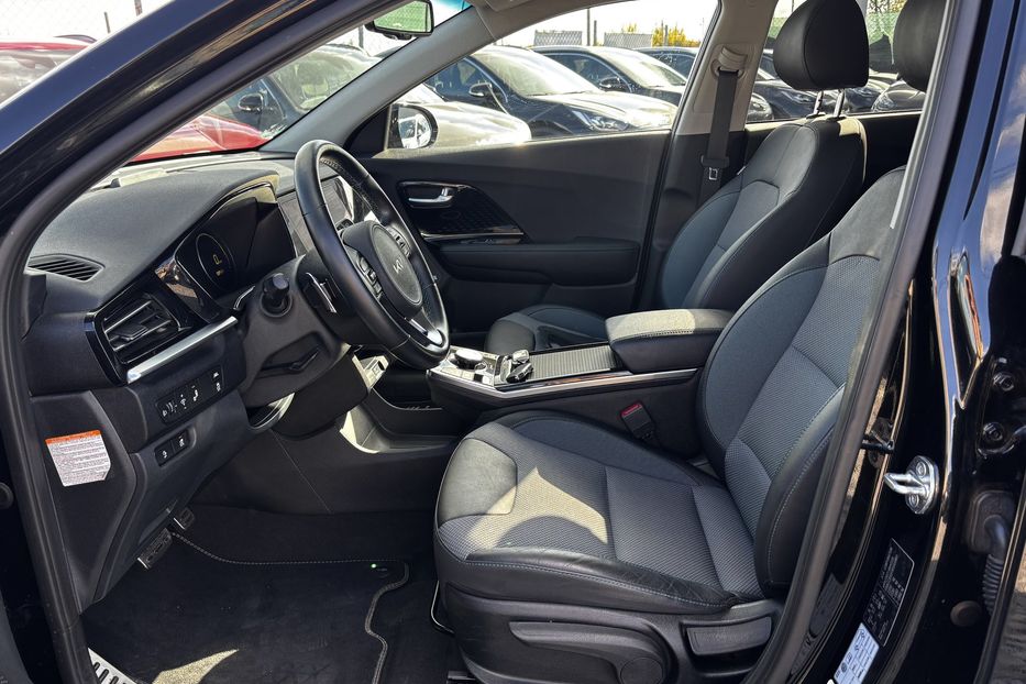 Продам Kia Niro 64 KW авто у Львові  2022 года в Львове