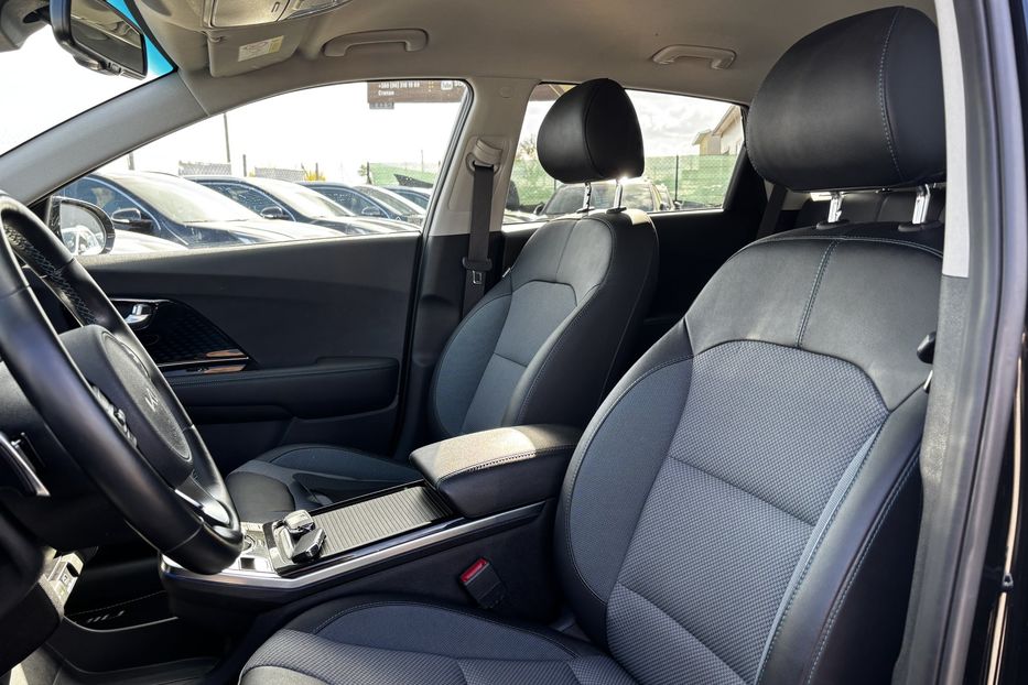 Продам Kia Niro 64 KW авто у Львові  2022 года в Львове