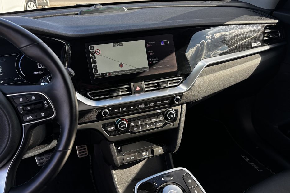Продам Kia Niro 64 KW авто у Львові  2022 года в Львове
