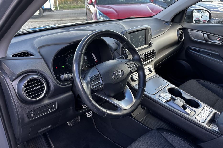 Продам Hyundai Kona 39.2 кВт авто в Львові  2020 года в Львове